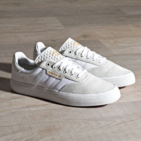 adidas 3mc cloud white.